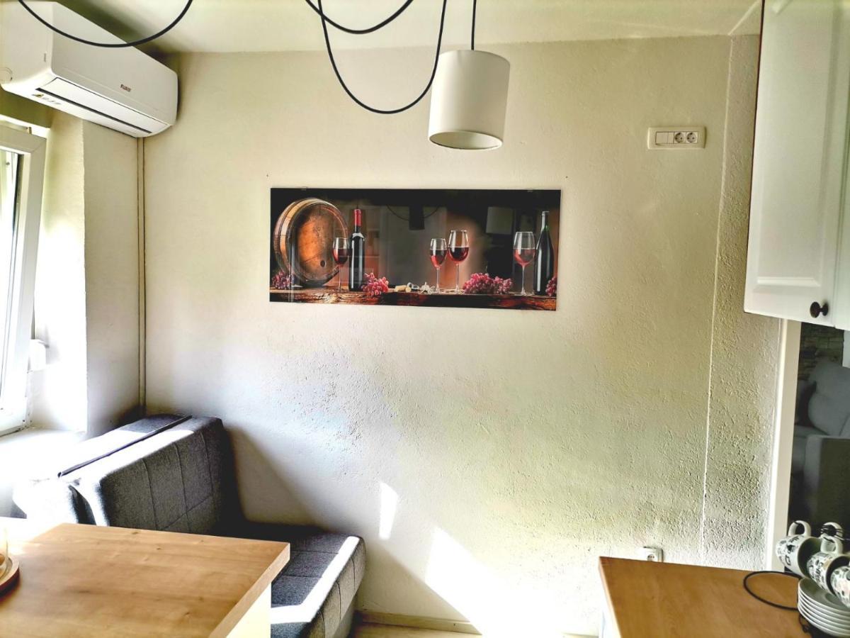 Apartman Anamaria Gospić Exterior foto